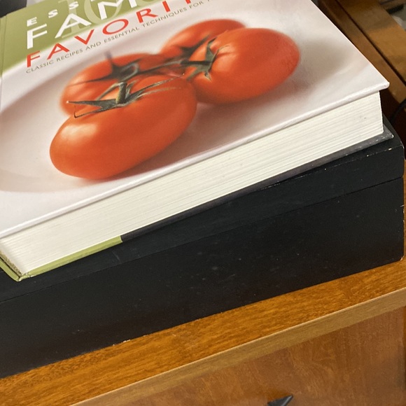 Great cookbook giftable - Picture 2 of 5